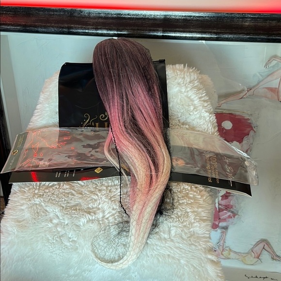 Luxe by Meena Ombre Pink and Cream Hair Extension - Picture 1 of 7